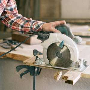 CIRCULAR SAW