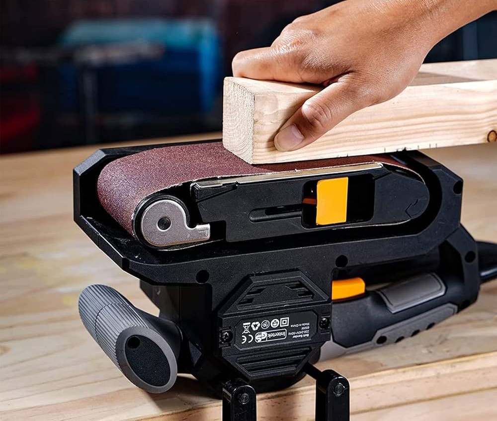 BELT SANDER